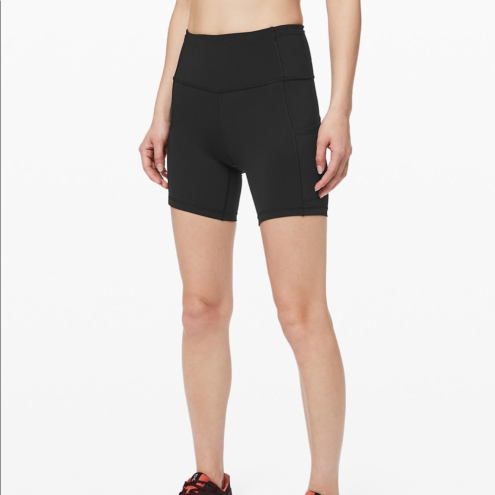 Lululemon Fast and Free Short 6" 
Non-Reflective